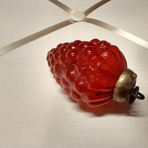 4 Kugel Ornaments, Red Green Blue Amber, Antique Vintage Christmas Grape Cluster - Picture 14 of 15